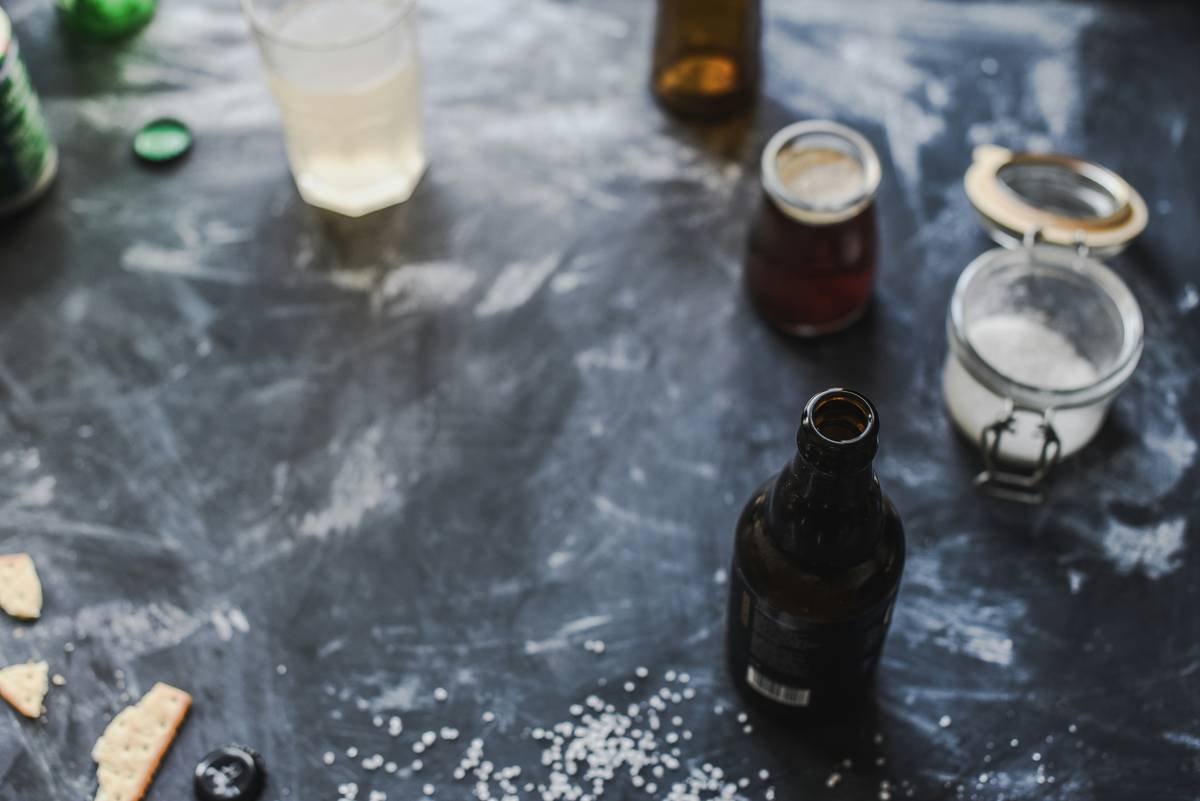 Tool Maintenance DIY: Cleaning Rust & Grime with Vinegar and Baking Soda